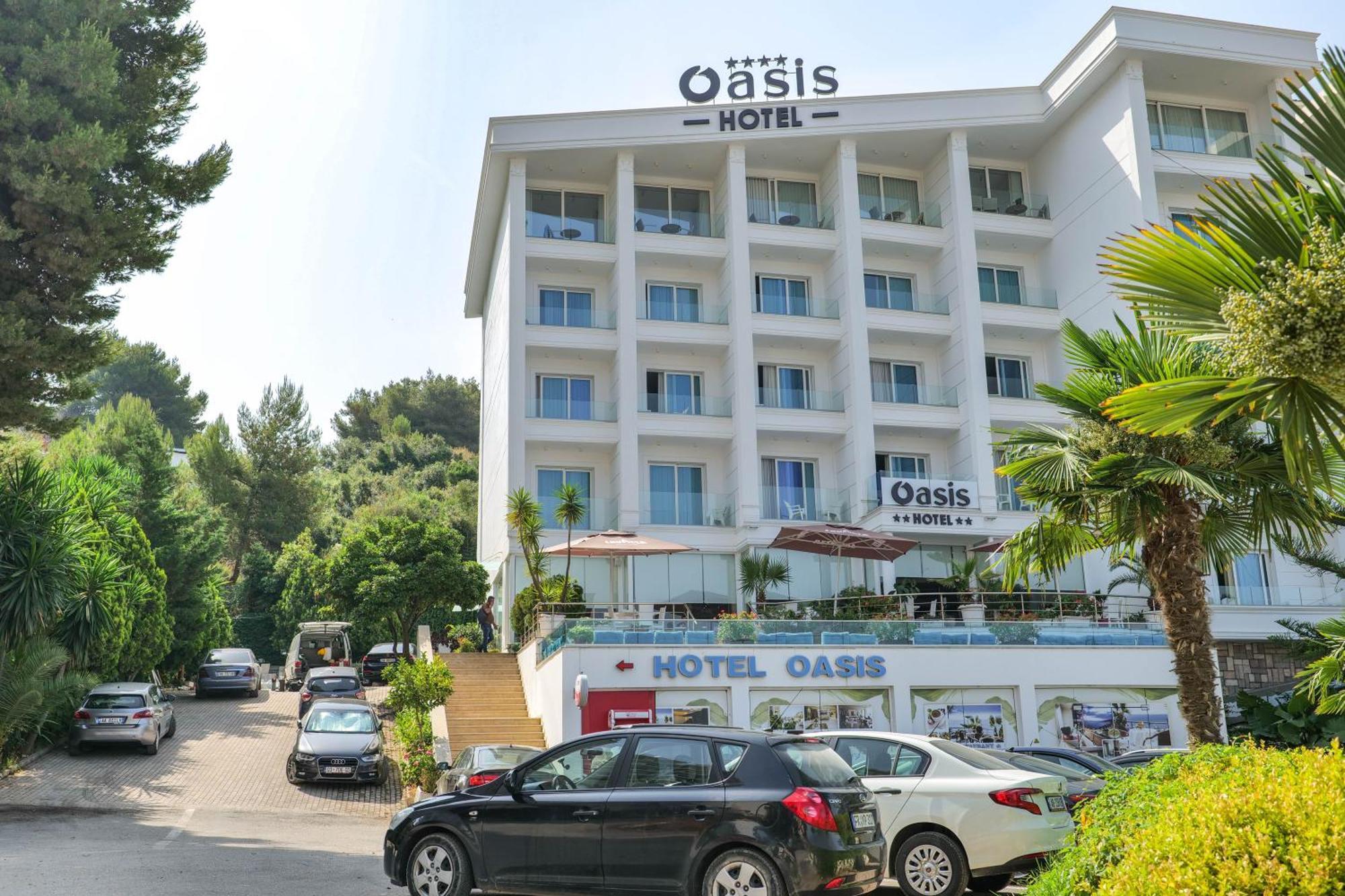 Hotel Oasis Sarandë Eksteriør billede