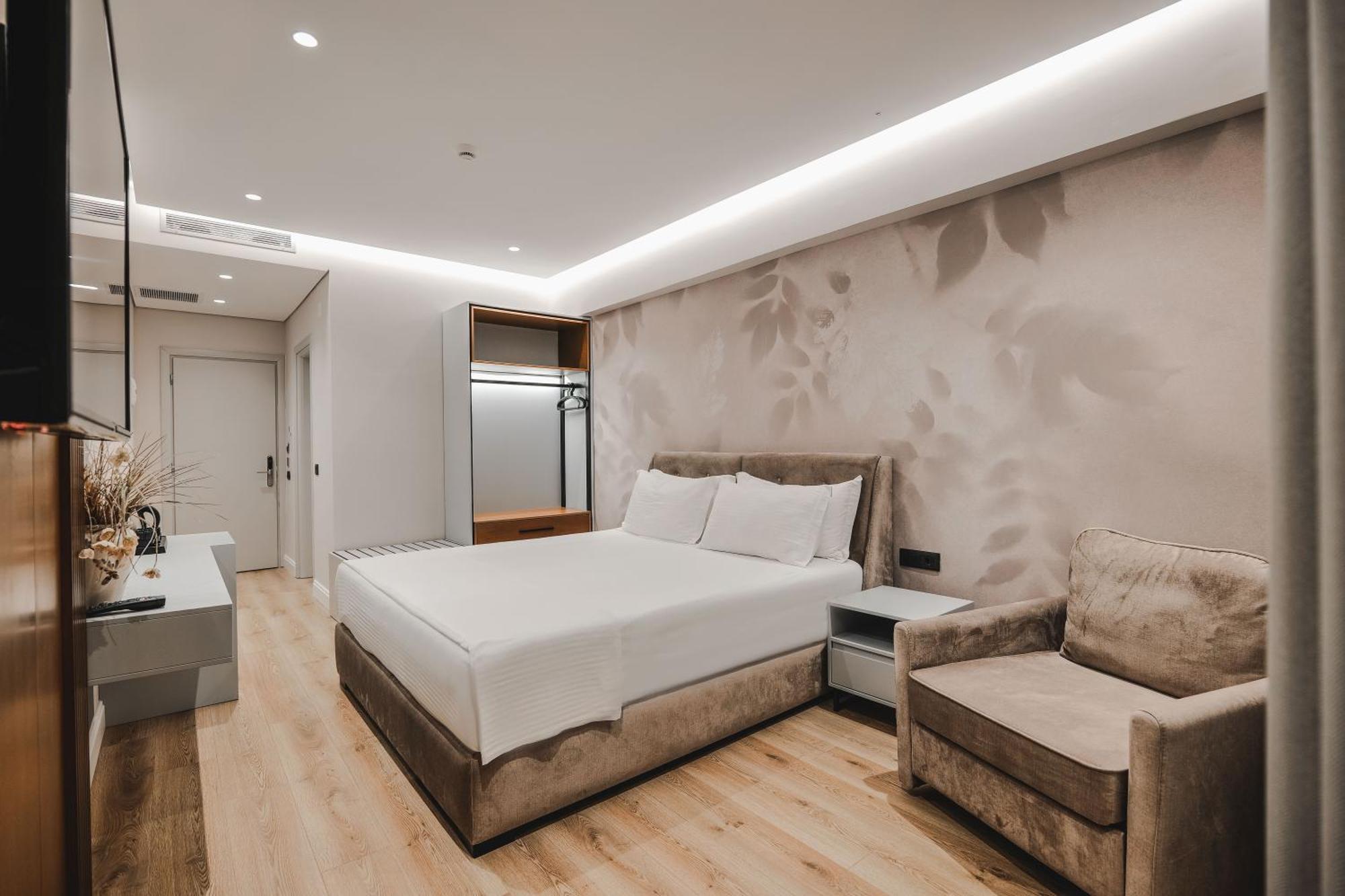 Hotel Oasis Sarandë Eksteriør billede