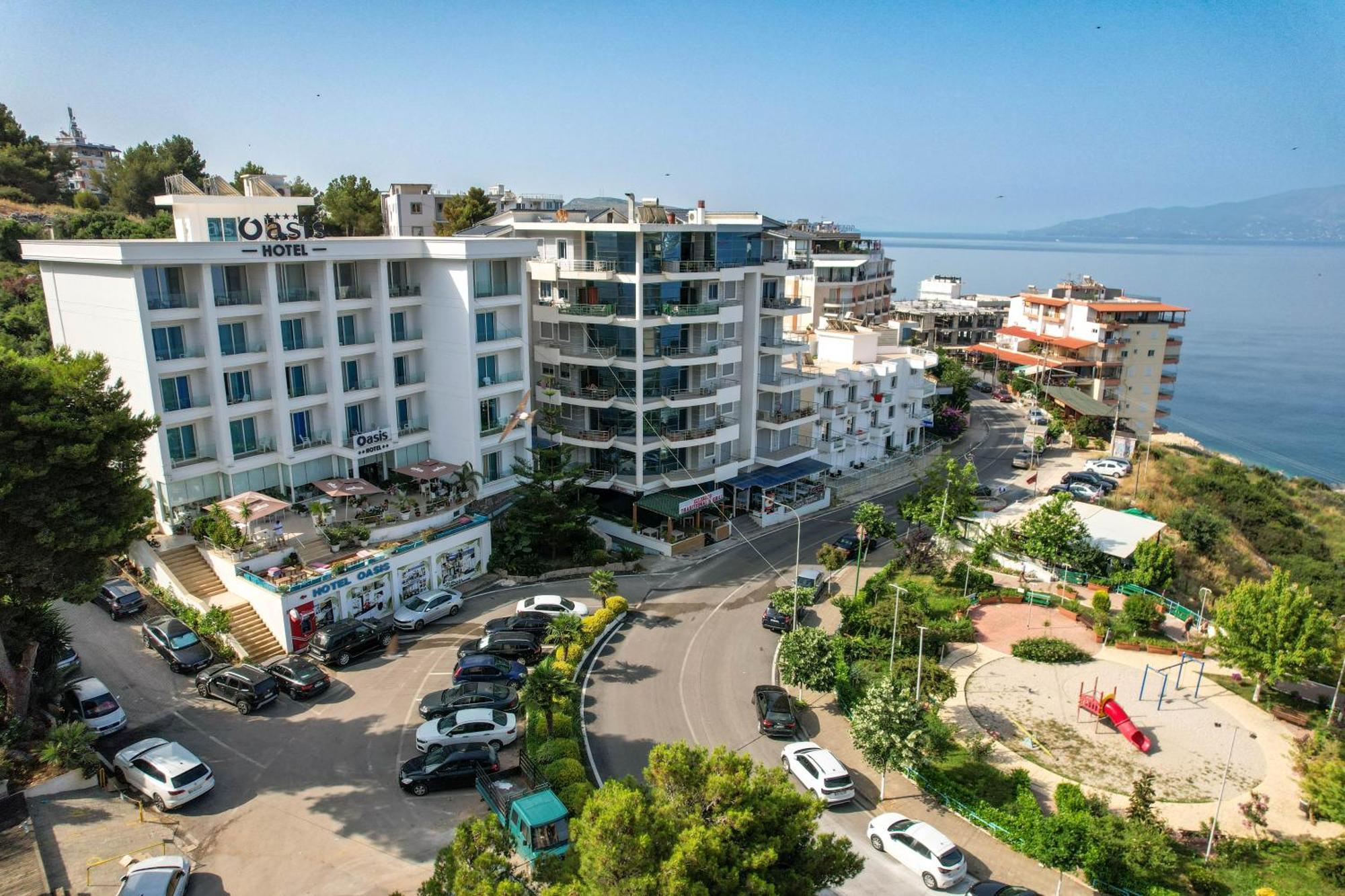 Hotel Oasis Sarandë Eksteriør billede