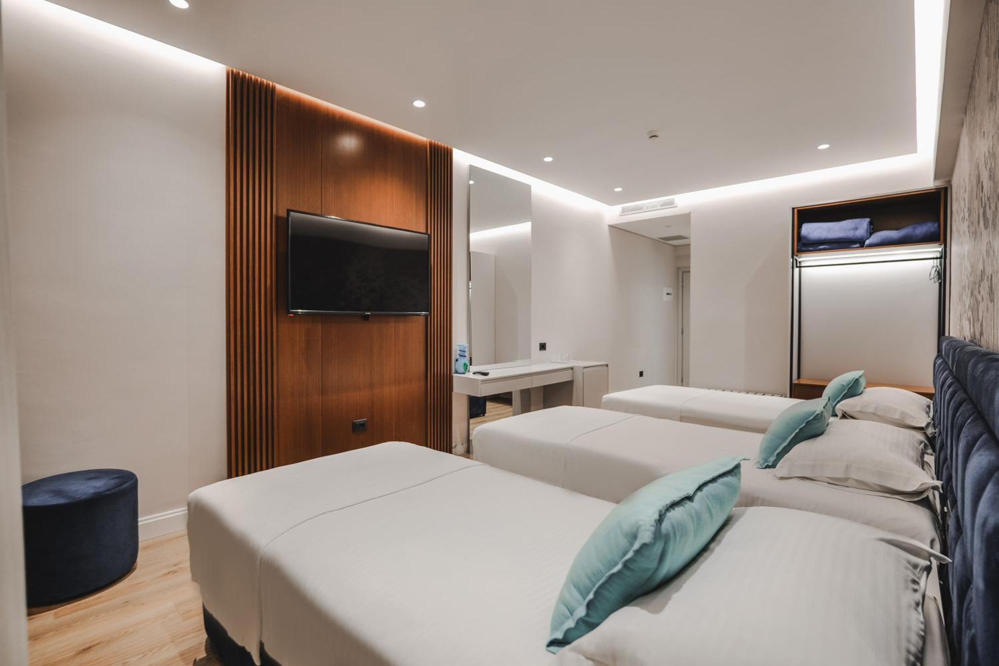 Hotel Oasis Sarandë Eksteriør billede