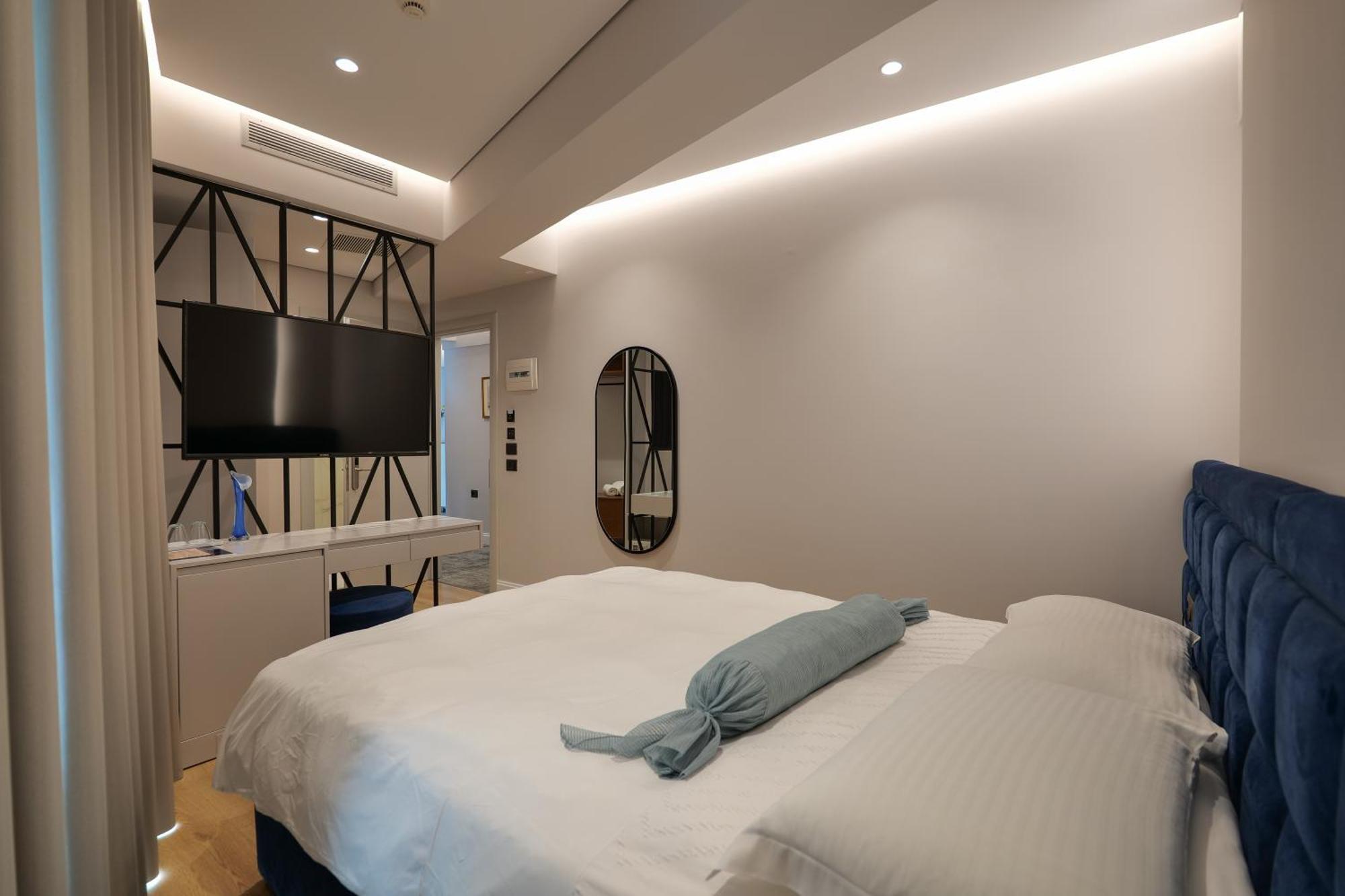 Hotel Oasis Sarandë Eksteriør billede